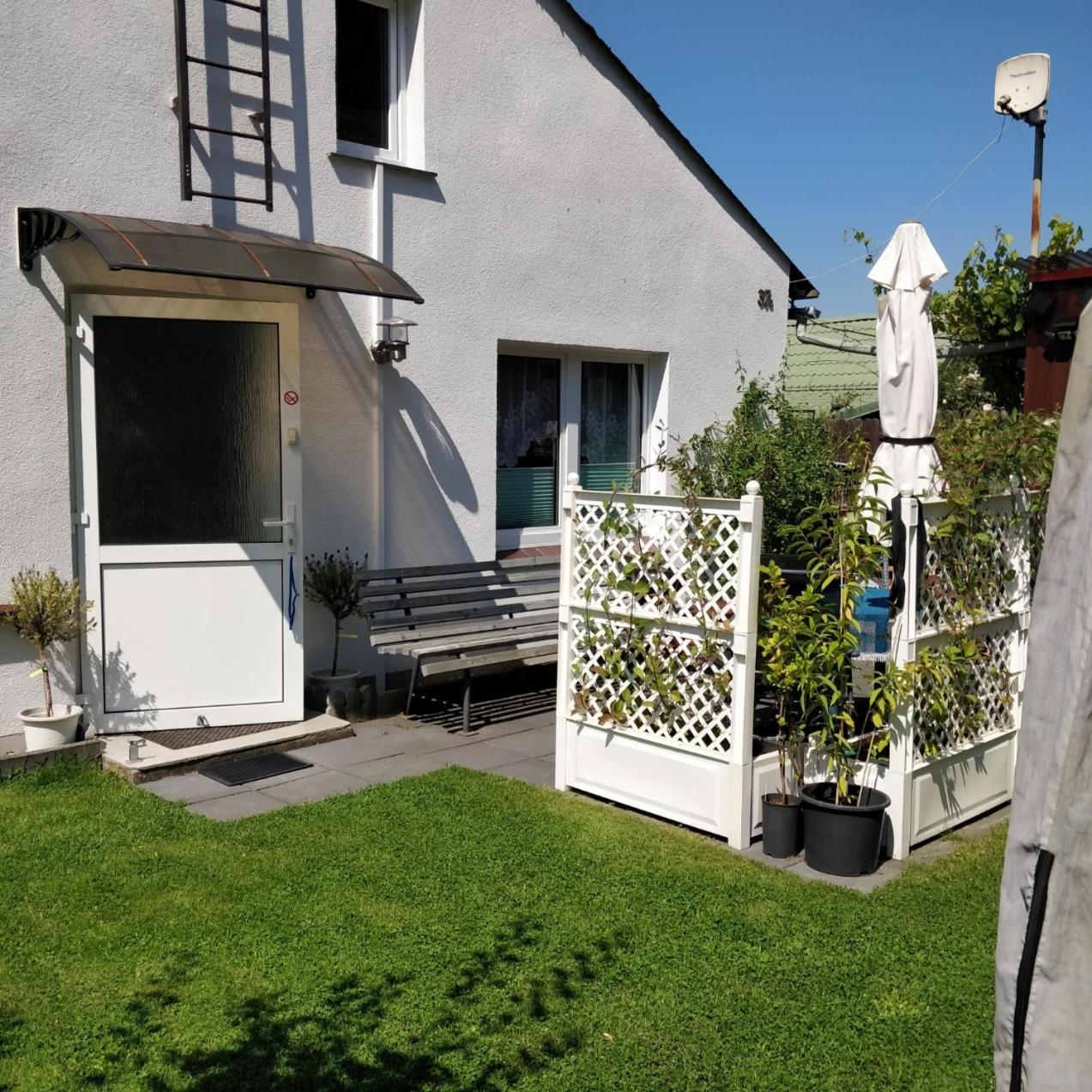 Gaestehaus Am Teich Raben Steinfeld Esterno foto